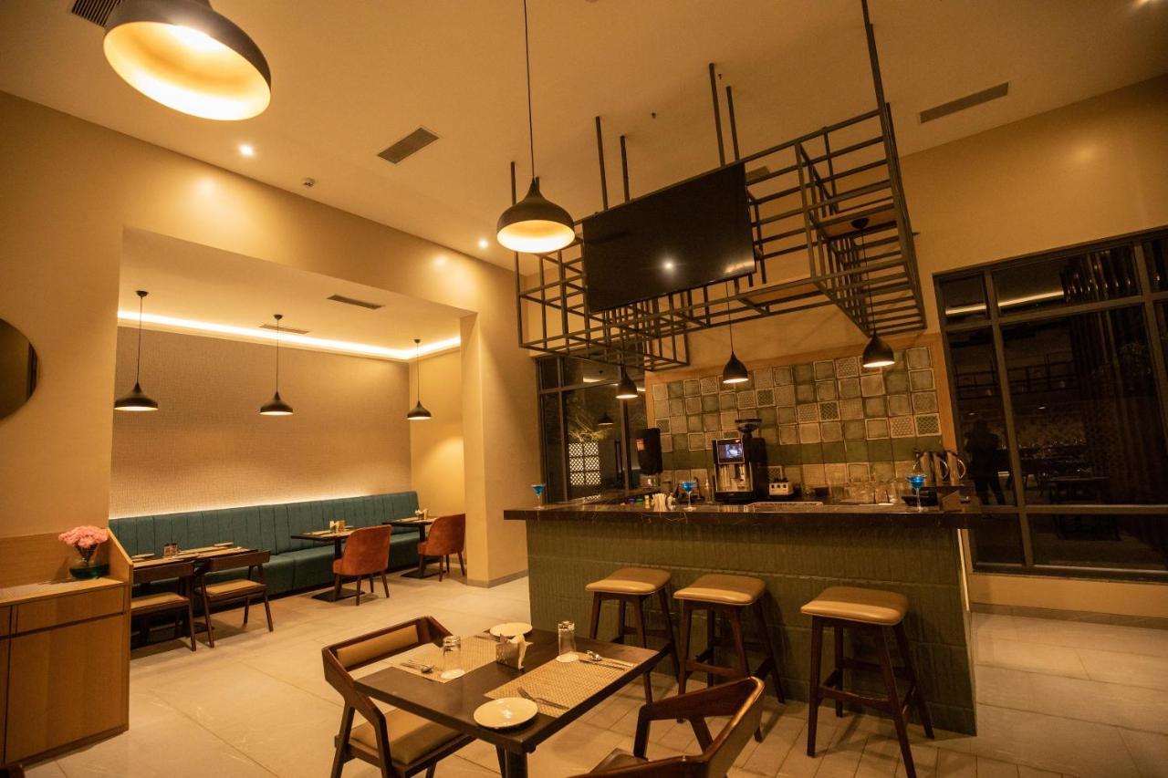 The Vern At Blvd Нашик Екстер'єр фото