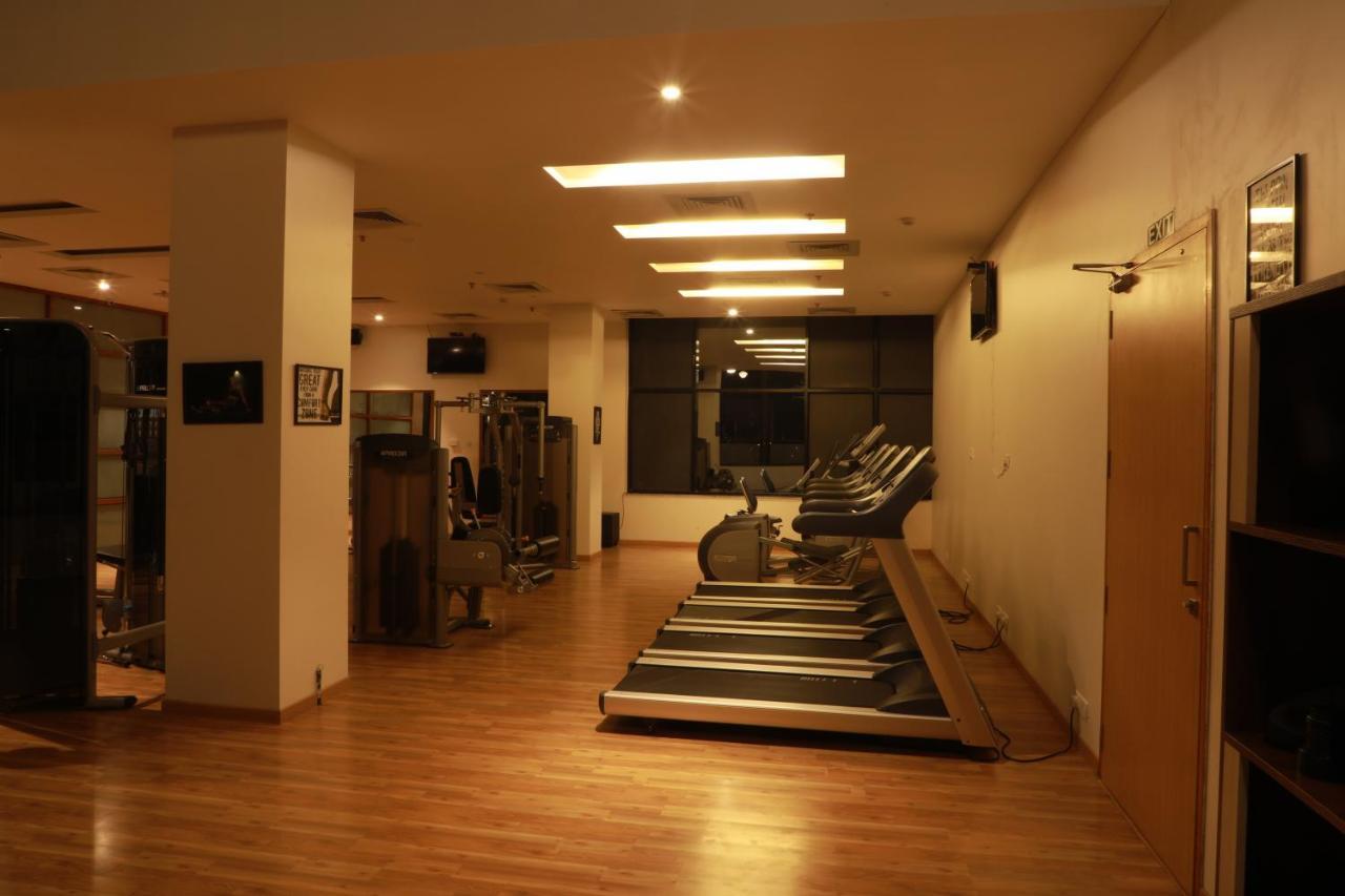 The Vern At Blvd Нашик Екстер'єр фото